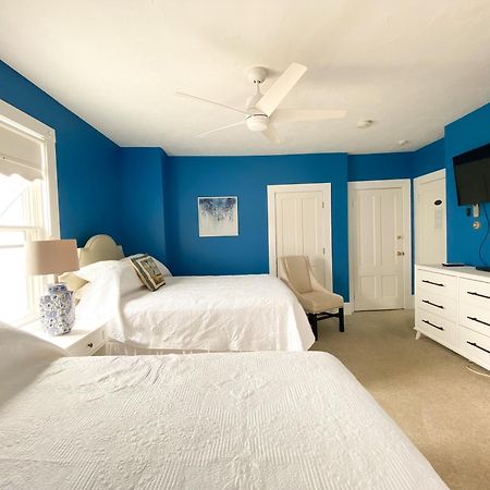 By The Sea Guests Bed & Breakfast And Suites Dennisport Chambre photo
