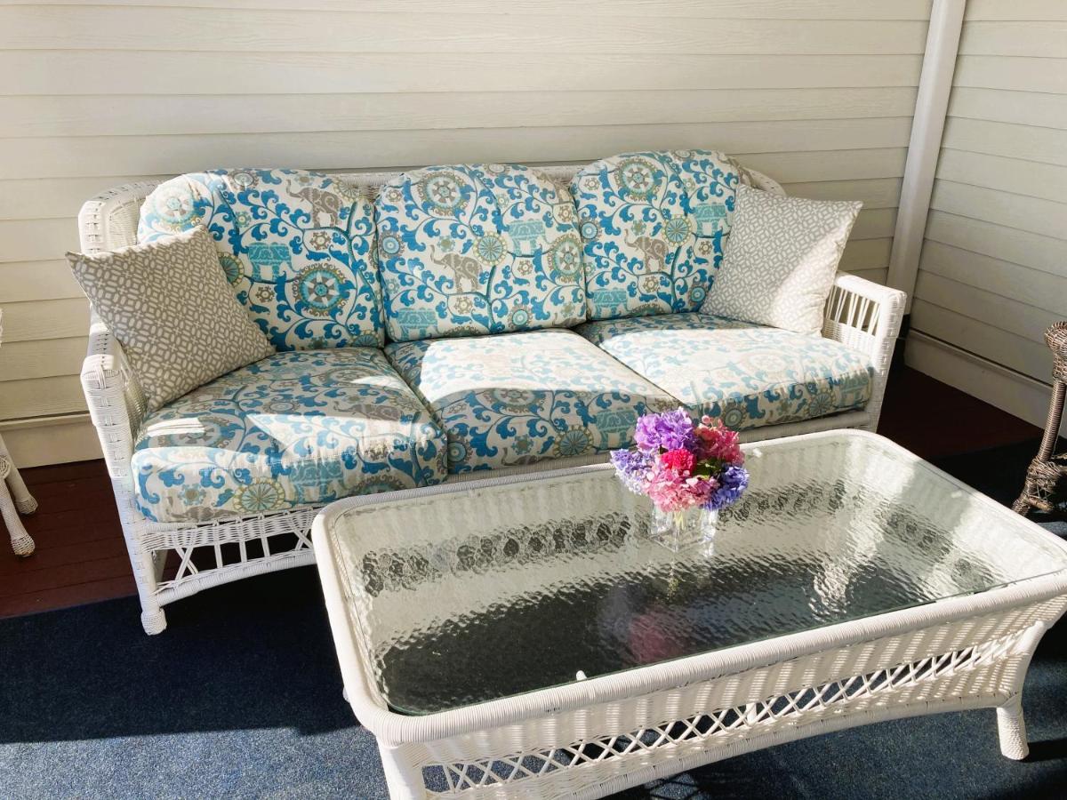 By The Sea Guests Bed & Breakfast And Suites Dennisport Extérieur photo