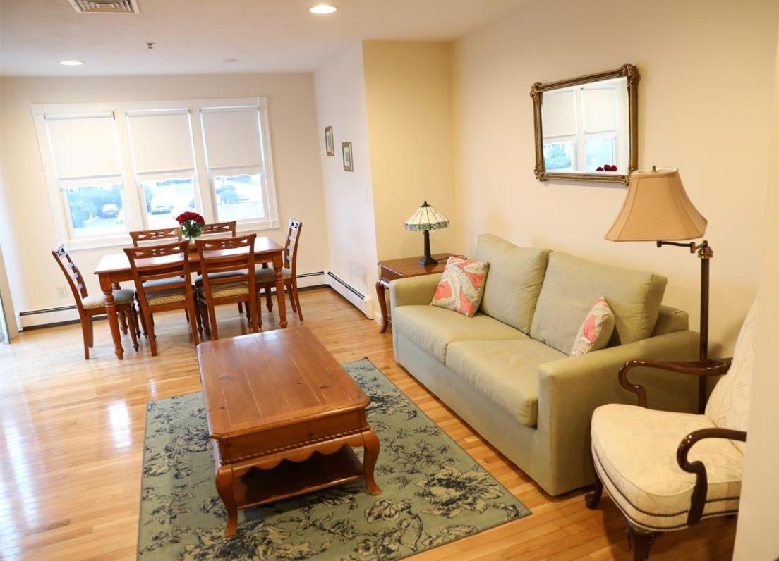 By The Sea Guests Bed & Breakfast And Suites Dennisport Extérieur photo