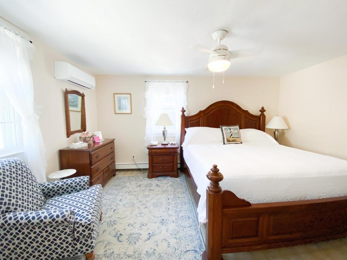 By The Sea Guests Bed & Breakfast And Suites Dennisport Extérieur photo