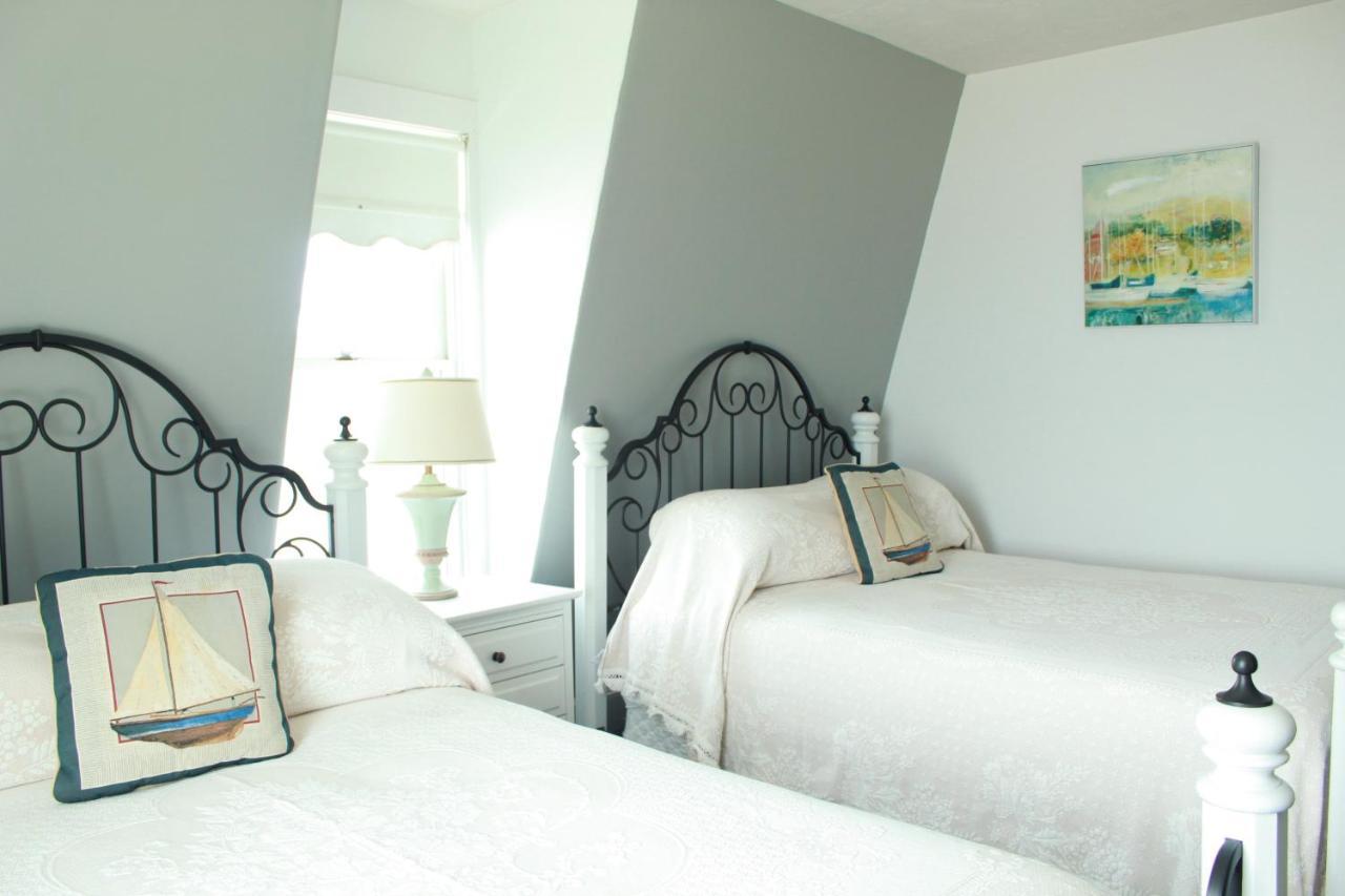 By The Sea Guests Bed & Breakfast And Suites Dennisport Extérieur photo