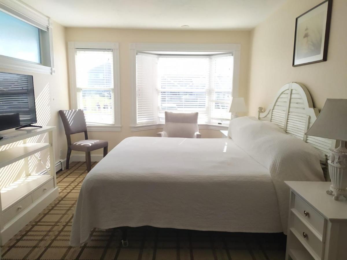 By The Sea Guests Bed & Breakfast And Suites Dennisport Extérieur photo