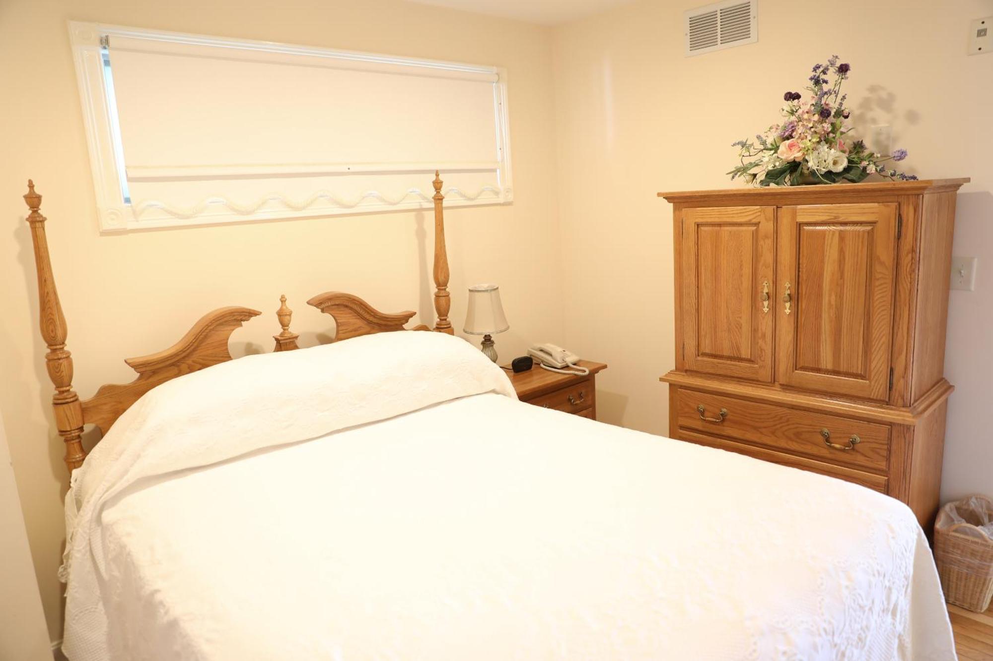 By The Sea Guests Bed & Breakfast And Suites Dennisport Chambre photo